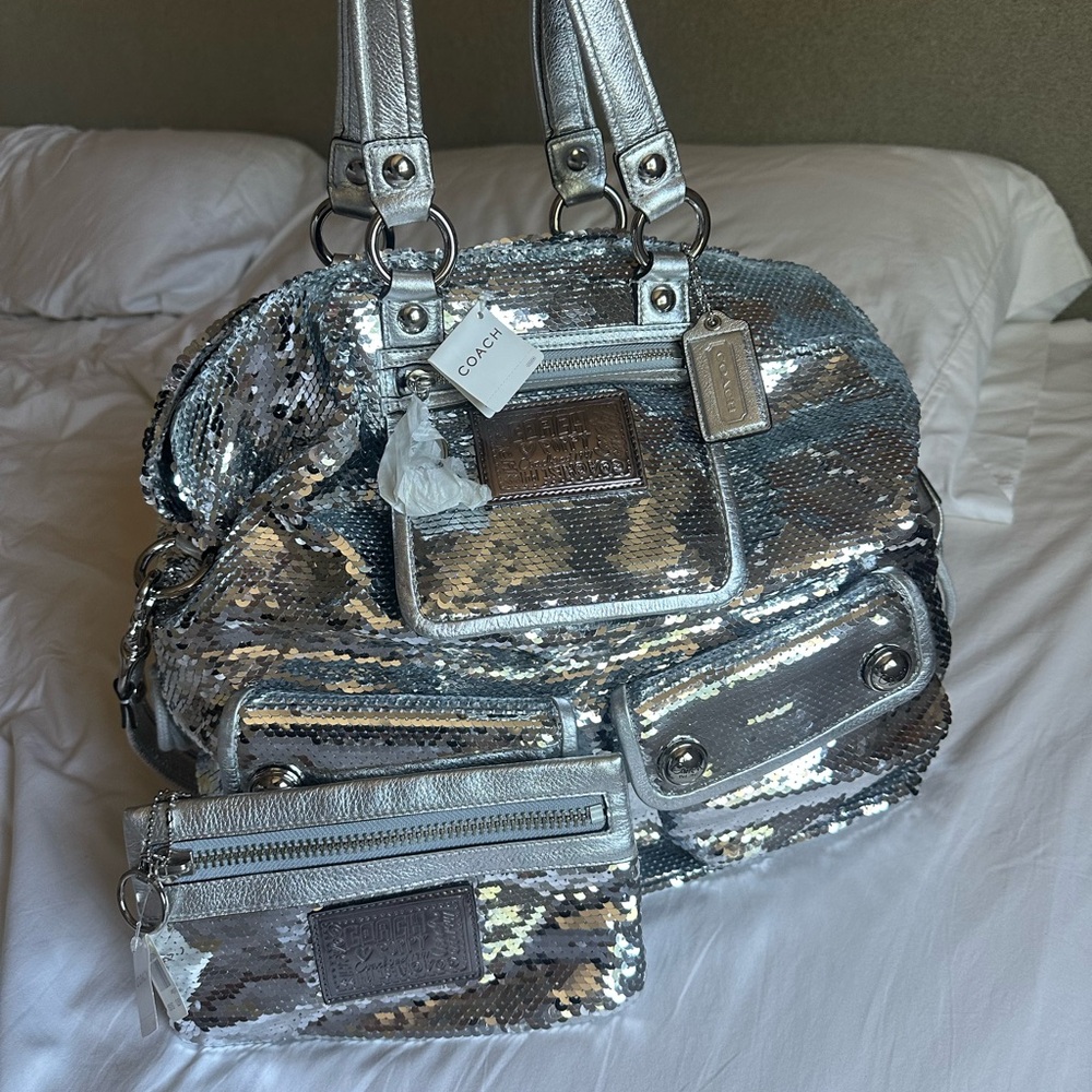 Coach X Poppy Silver Sequin Women's Bag Set